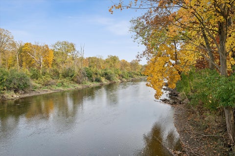 Tiny photo for 256 Prairie View Lane, Wheeling, IL 60090 (MLS # 12793411)