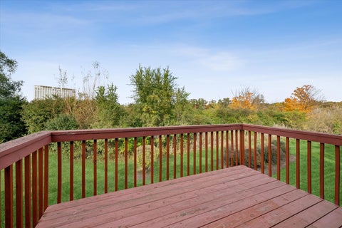 Tiny photo for 256 Prairie View Lane, Wheeling, IL 60090 (MLS # 12793411)