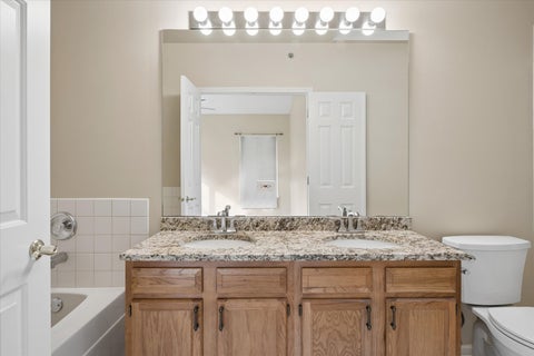 Tiny photo for 256 Prairie View Lane, Wheeling, IL 60090 (MLS # 12793411)
