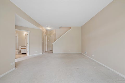 Tiny photo for 256 Prairie View Lane, Wheeling, IL 60090 (MLS # 12793411)