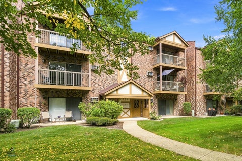Tiny photo for 753 S Dwyer Avenue #C, Arlington Heights, IL 60005 (MLS # 12752079)