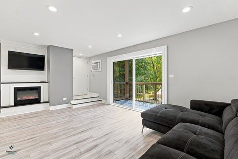 Tiny photo for 753 S Dwyer Avenue #C, Arlington Heights, IL 60005 (MLS # 12752079)
