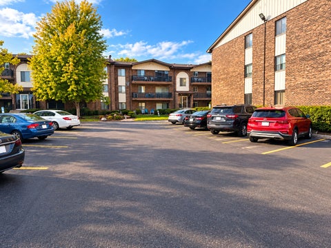 Tiny photo for 5237 James Lane #1221, Crestwood, IL 60418 (MLS # 12785395)