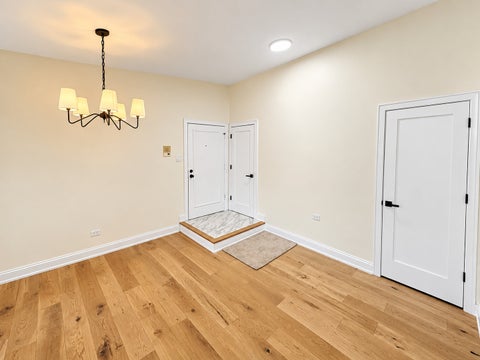 Tiny photo for 5237 James Lane #1221, Crestwood, IL 60418 (MLS # 12785395)