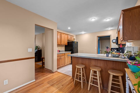 Tiny photo for 3 Hickory Grove Court, Davenport, IA 52804 (MLS # 12736324)