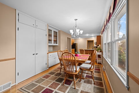 Tiny photo for 3 Hickory Grove Court, Davenport, IA 52804 (MLS # 12736324)