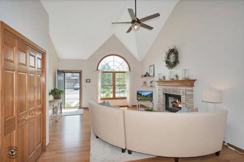 Tiny photo for 600 Sudbury Circle, Oswego, IL 60543 (MLS # 12721566)