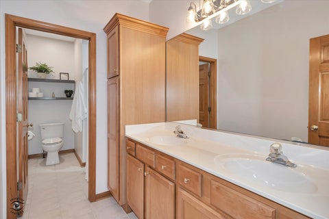 Tiny photo for 600 Sudbury Circle, Oswego, IL 60543 (MLS # 12721566)