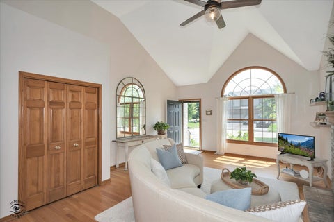 Tiny photo for 600 Sudbury Circle, Oswego, IL 60543 (MLS # 12721566)