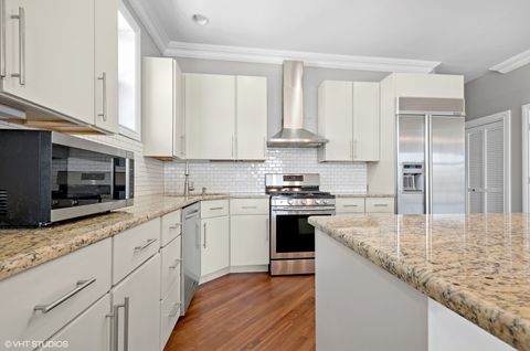 Tiny photo for 3641 N Ashland Avenue #4N, Chicago, IL 60613 (MLS # 12363619)