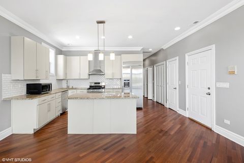 Tiny photo for 3641 N Ashland Avenue #4N, Chicago, IL 60613 (MLS # 12363619)