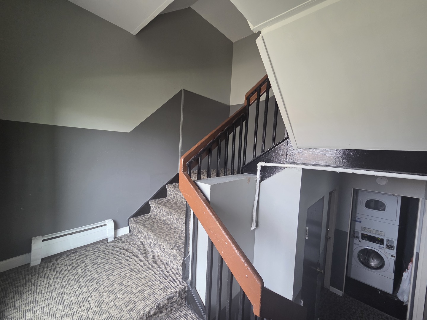 825 W College Boulevard