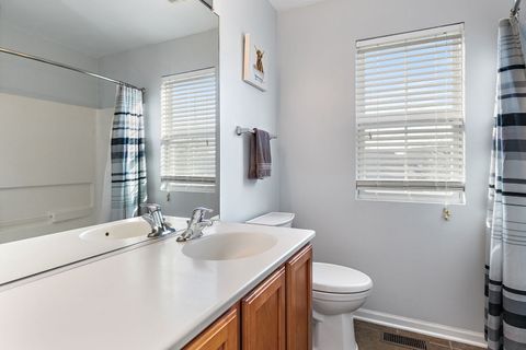 Tiny photo for 4077 Stratford Lane, Carpentersville, IL 60110 (MLS # 12621981)