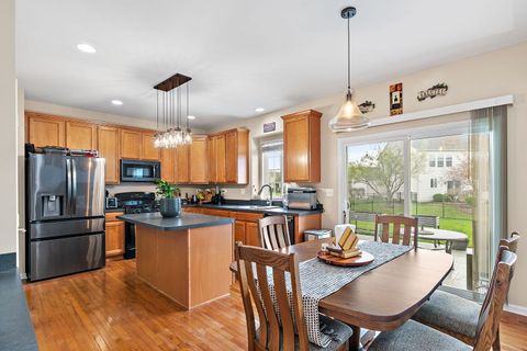 Tiny photo for 4077 Stratford Lane, Carpentersville, IL 60110 (MLS # 12621981)