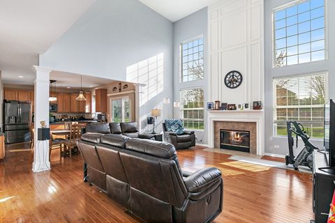 Tiny photo for 4077 Stratford Lane, Carpentersville, IL 60110 (MLS # 12621981)