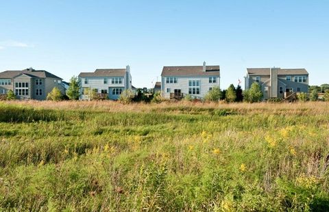 Tiny photo for 4077 Stratford Lane, Carpentersville, IL 60110 (MLS # 12621981)