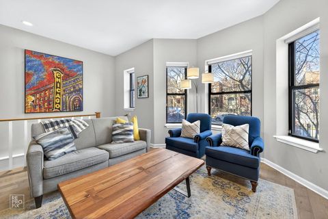 Tiny photo for 1455 W Cuyler Avenue #1E, Chicago, IL 60613 (MLS # 12554684)