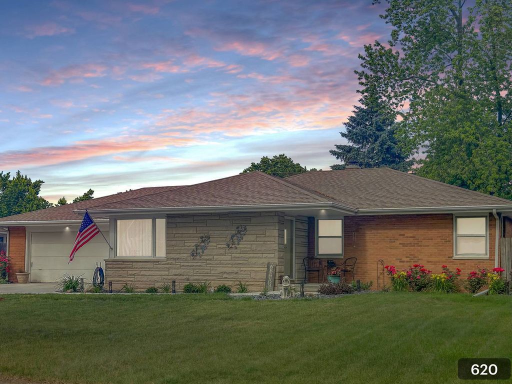 Photo for 620 Tana Lane, Joliet, IL 60435 (MLS # 12503149)