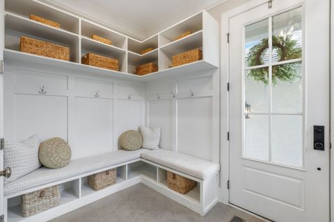 Tiny photo for 618 Buckingham Place, Libertyville, IL 60048 (MLS # 12622248)