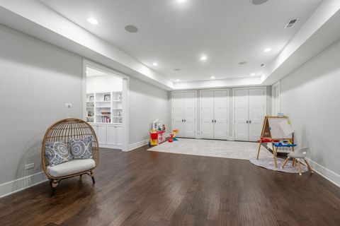 Tiny photo for 618 Buckingham Place, Libertyville, IL 60048 (MLS # 12622248)