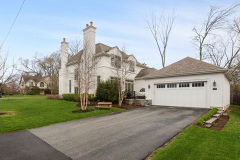 Tiny photo for 618 Buckingham Place, Libertyville, IL 60048 (MLS # 12622248)