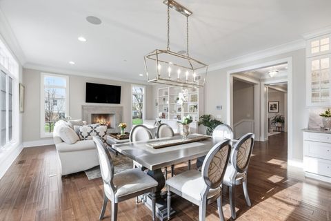 Tiny photo for 618 Buckingham Place, Libertyville, IL 60048 (MLS # 12622248)