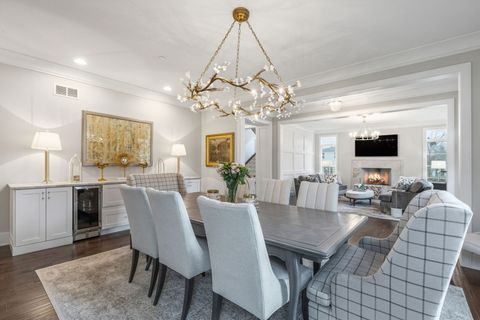 Tiny photo for 618 Buckingham Place, Libertyville, IL 60048 (MLS # 12622248)