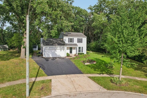 Photo of 1201 Yosemite Parkway, Algonquin, IL 60102 (MLS # 12724865)