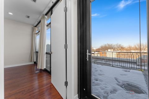 Tiny photo for 1151 W 14th Place #332, Chicago, IL 60608 (MLS # 12595306)