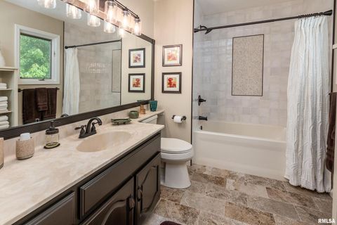 Tiny photo for 14 Egret Lake Road, Carbondale, IL 62903 (MLS # EB459037)