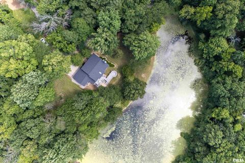 Tiny photo for 14 Egret Lake Road, Carbondale, IL 62903 (MLS # EB459037)