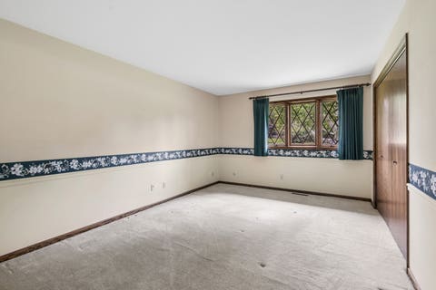 Tiny photo for 3035 Red Barn Road, Crystal Lake, IL 60012 (MLS # 12669903)