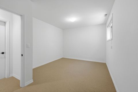 Tiny photo for 1042 W 34th Place, Chicago, IL 60608 (MLS # 12570279)