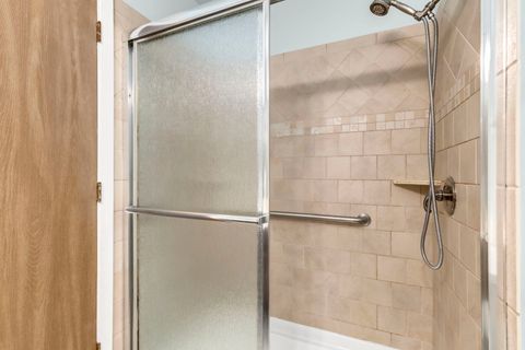 Tiny photo for 304 Glasgow Lane #X1, Schaumburg, IL 60194 (MLS # 12494972)