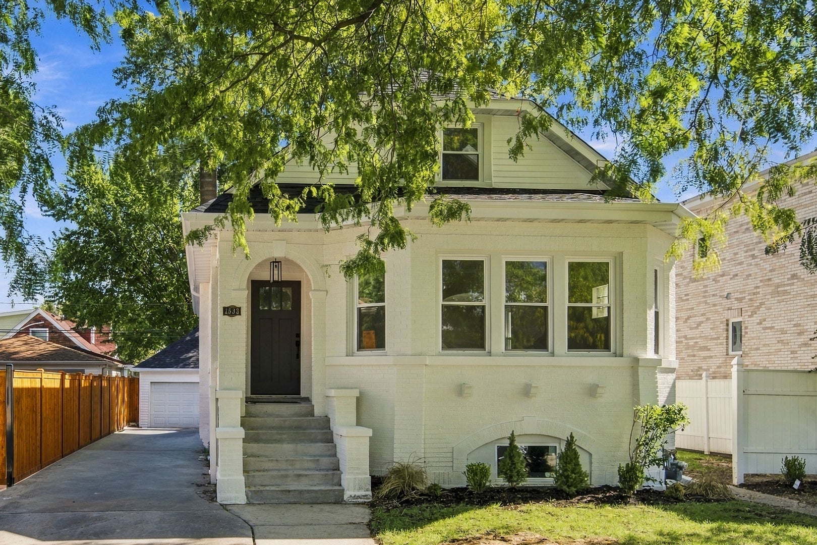 2533 Wood Street