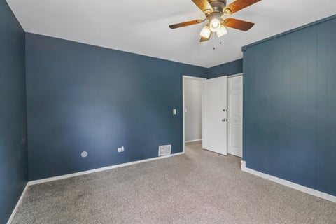Tiny photo for 1913 Burr Oak Lane, Lindenhurst, IL 60046 (MLS # 12663619)