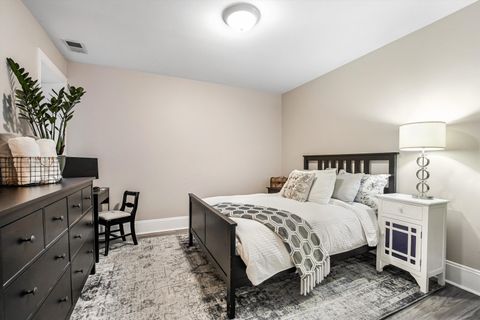 Tiny photo for 4707 N BEACON Street #G, Chicago, IL 60640 (MLS # 12504999)