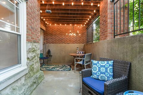 Tiny photo for 4707 N BEACON Street #G, Chicago, IL 60640 (MLS # 12504999)