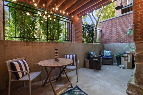 Tiny photo for 4707 N BEACON Street #G, Chicago, IL 60640 (MLS # 12504999)