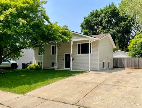 52 N Prairie Avenue Mundelein IL 60060