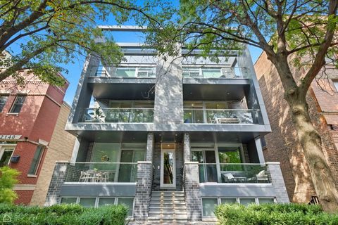 Photo of 2136 W Lyndale Street #2, Chicago, IL 60647 (MLS # 12477082)