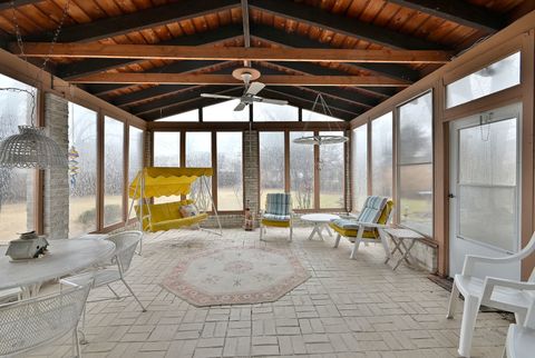 Tiny photo for 1831 N Rolling Lane, Arlington Heights, IL 60004 (MLS # 12581637)