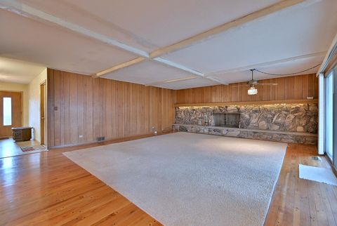 Tiny photo for 1831 N Rolling Lane, Arlington Heights, IL 60004 (MLS # 12581637)