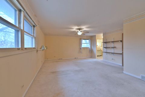 Tiny photo for 1831 N Rolling Lane, Arlington Heights, IL 60004 (MLS # 12581637)