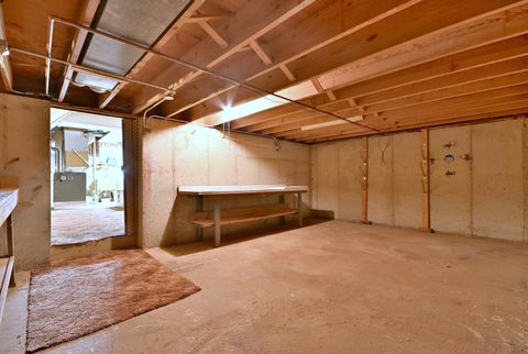 Tiny photo for 1831 N Rolling Lane, Arlington Heights, IL 60004 (MLS # 12581637)