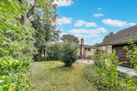 Tiny photo for 738 N Parker Street, Elmhurst, IL 60126 (MLS # 12464427)