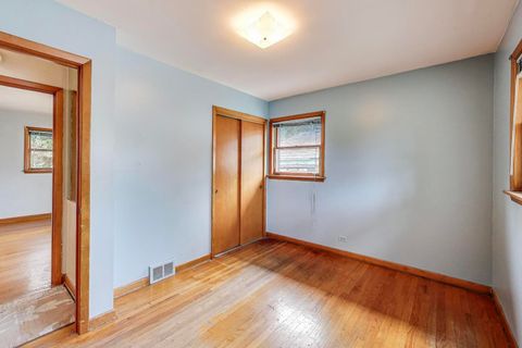 Tiny photo for 738 N Parker Street, Elmhurst, IL 60126 (MLS # 12464427)