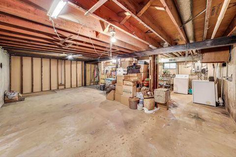 Tiny photo for 738 N Parker Street, Elmhurst, IL 60126 (MLS # 12464427)