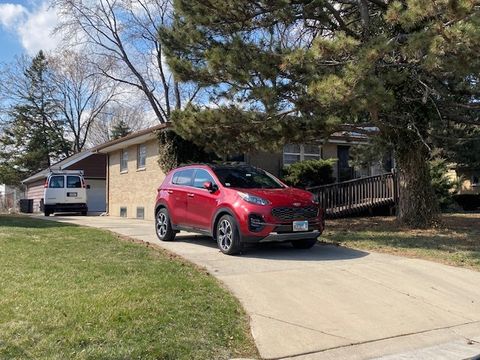 Tiny photo for 738 N Parker Street, Elmhurst, IL 60126 (MLS # 12464427)