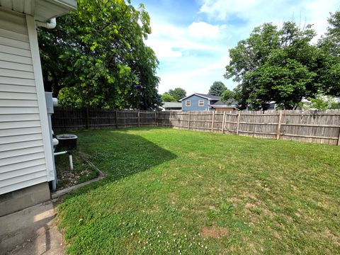 Tiny photo for 2016 Juniper Lane, Bloomington, IL 61701 (MLS # 12679186)